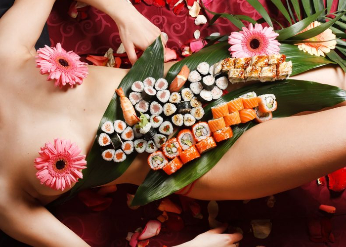 Nyotaimori